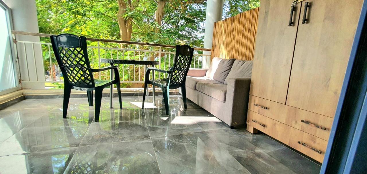 Barak Royal Suites Vip 46 - חמש דקות מהים ומהטיילת Eilat Buitenkant foto